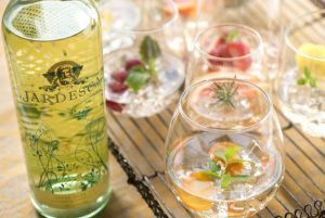 hires_cocktails_rack